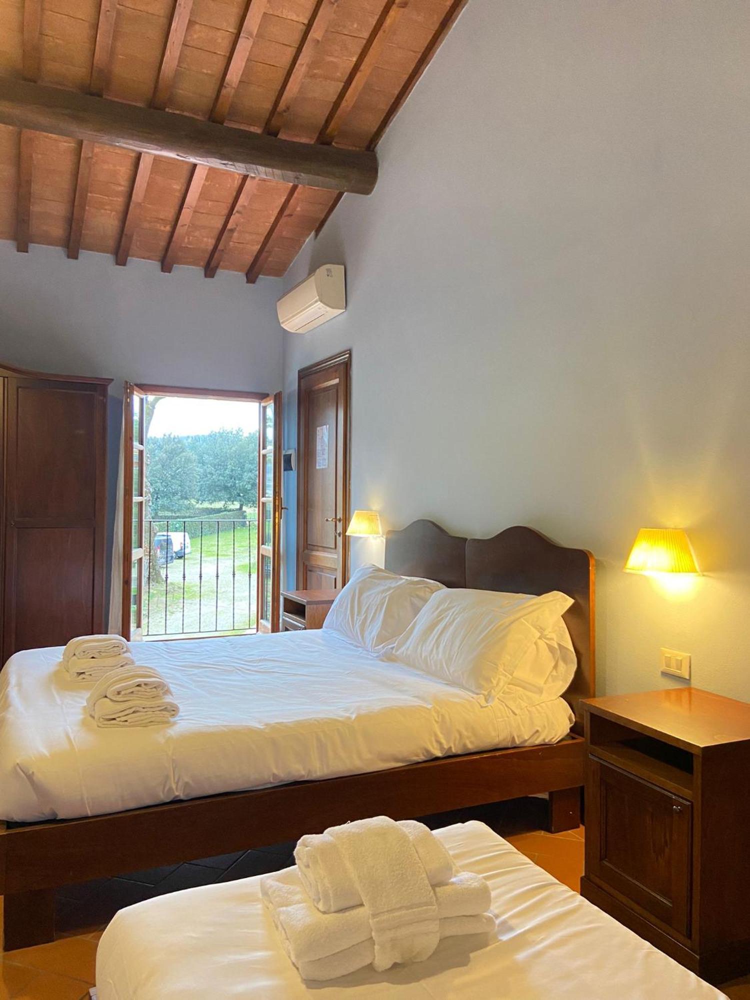 Bed and breakfast Casale Dei Cento Acri 2*